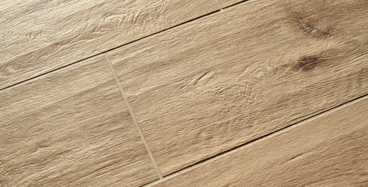 wie in echt: fliesenboden sieht aus wie holz