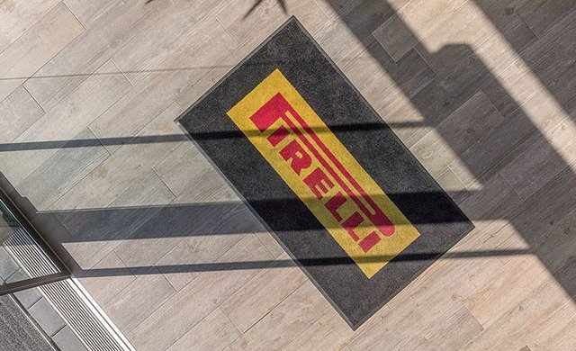 Holzoptik Fliesen Reifenwerkstatt Herceg Morreale Referenz von Fliesen Kemmler