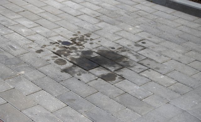 Wasserflecken Auf Fliesen Gehen Nicht Weg Flecken auf Fliesen gehen nicht weg? So funktioniert‘s!